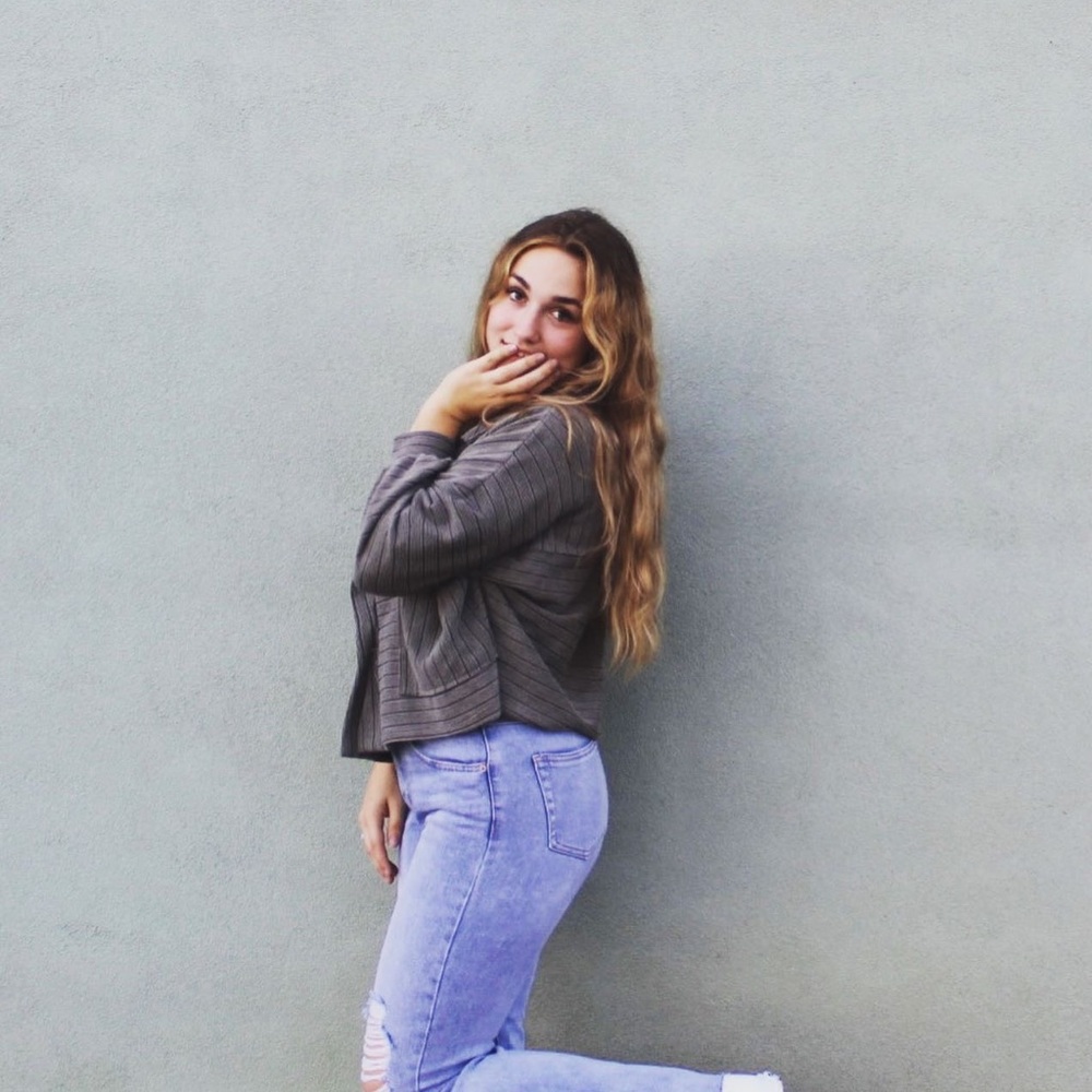 Meet your Posher, Aurora